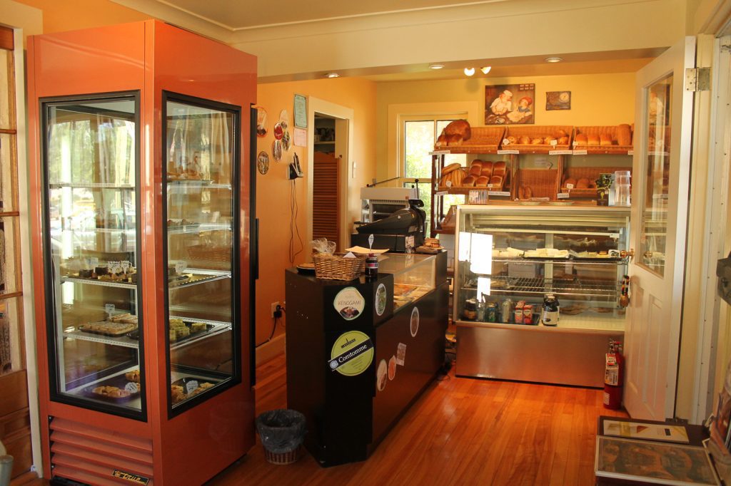 Un coin boutique à la boulangerie-pâtisserie la Mie de Grand-Mère