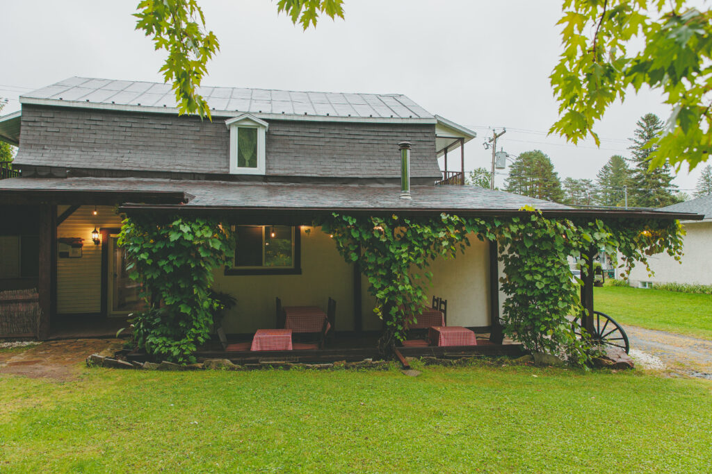 La terrasse du restaurant Aux Traditions